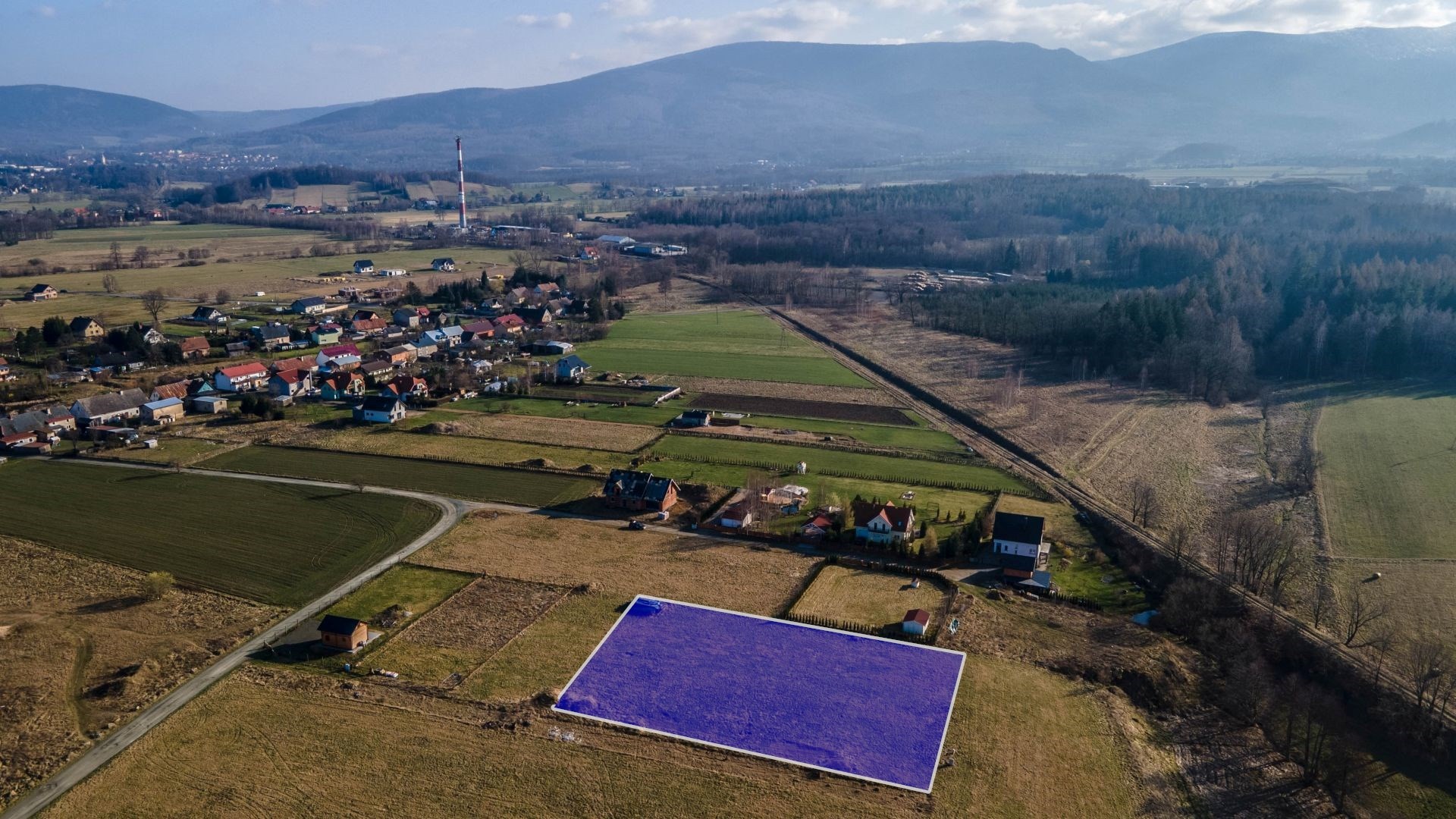 Działka na sprzedaż