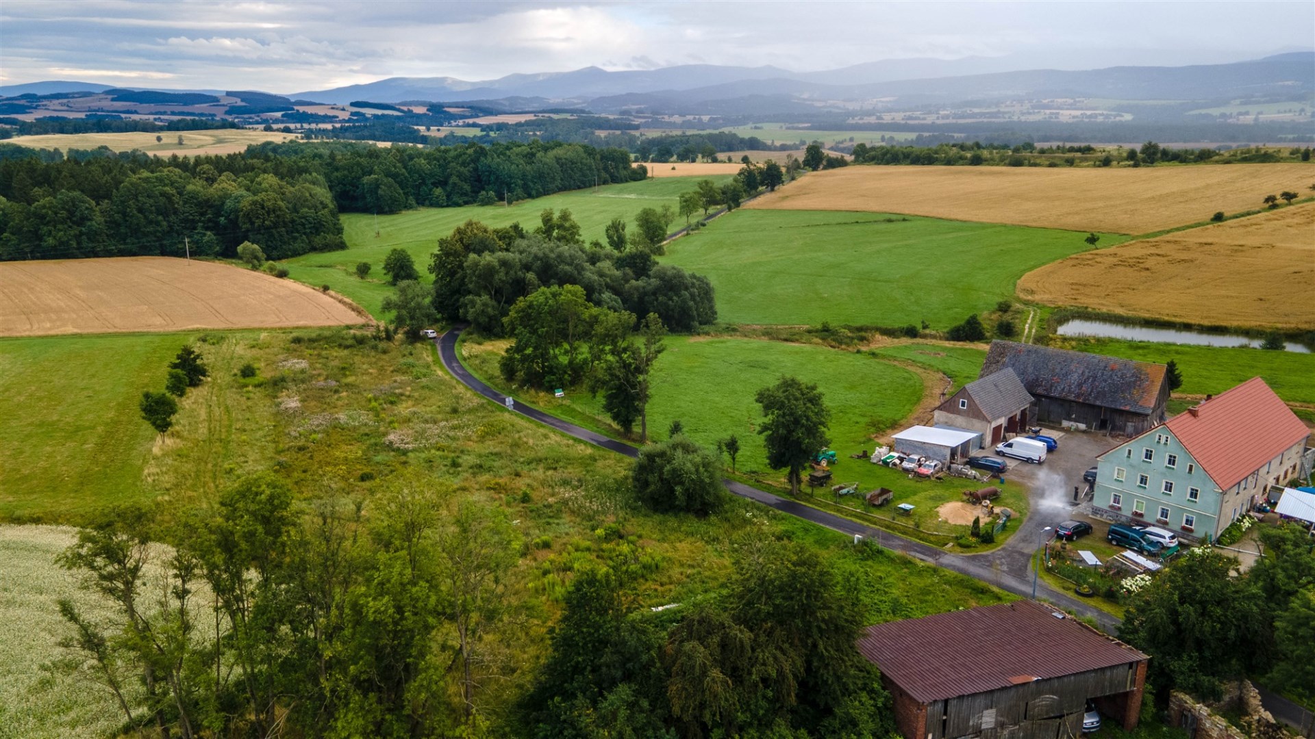 Działka na sprzedaż