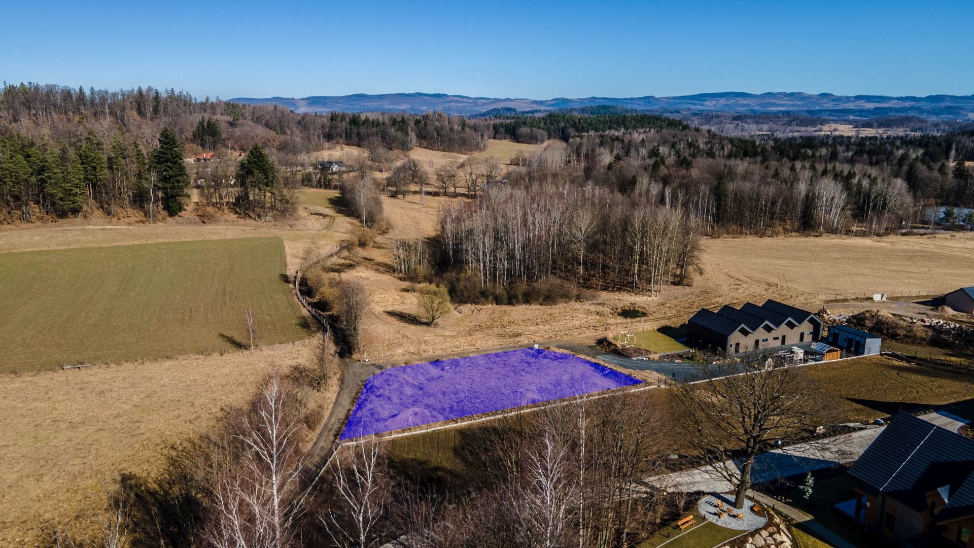 Działka na sprzedaż